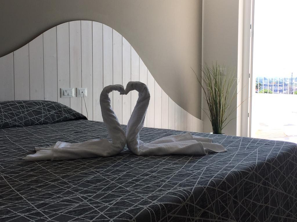 Hotel Letizia Follonica Bagian luar foto